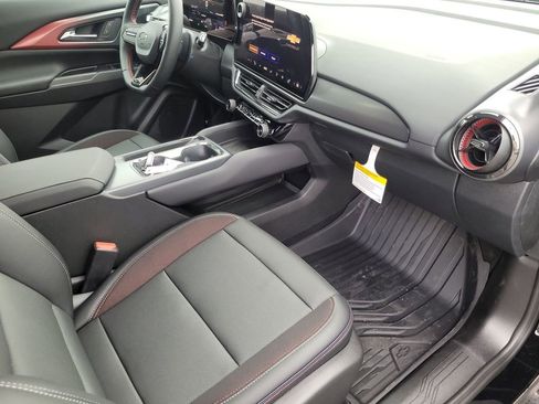 New 2026 Chevrolet Equinox EV RS image 29