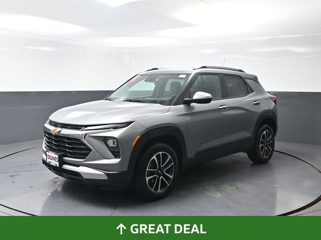 Used 2025 Chevrolet TrailBlazer LT AWD/4WD image 10