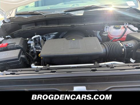 New 2026 GMC Sierra 1500 Pro AWD/4WD image 10