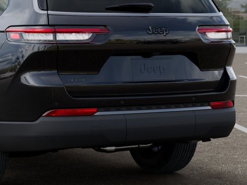 New 2026 Jeep Grand Cherokee L 4WD image 39