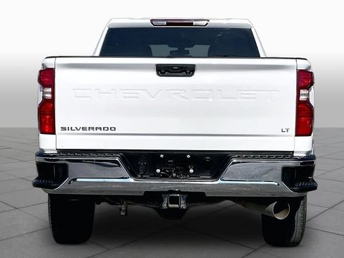 Used 2023 Chevrolet Silverado 2500 LT w/ Convenience Package AWD/4WD image 5