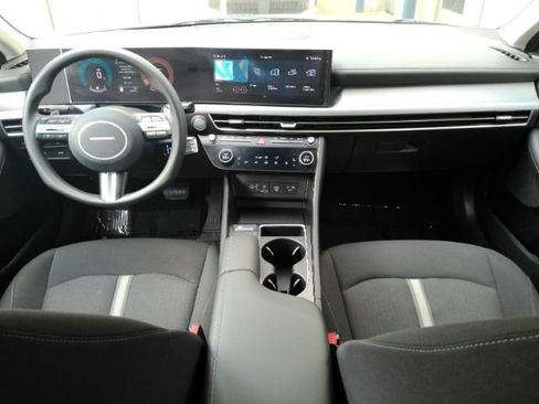 Used 2024 Hyundai Sonata SEL FWD image 3