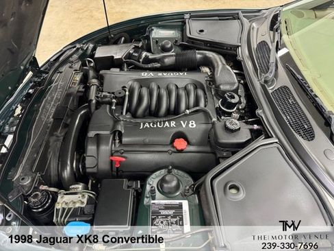 Used 1998 Jaguar XK8 Convertible RWD image 33