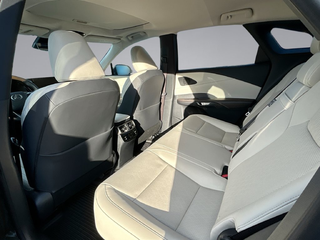New 2026 Lexus RX 350 FWD image 4