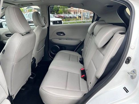 Used 2019 Honda HR-V EX-L image 10