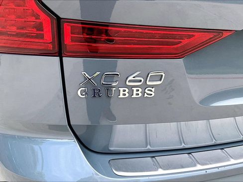 Used 2024 Volvo XC60 T8 Plus w/ Protection Package Premier AWD/4WD image 43