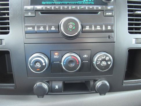 Used 2011 Chevrolet Silverado 1500 LS RWD image 25