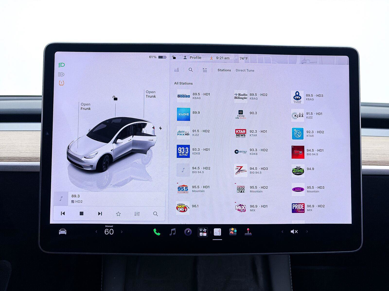 Used 2023 Tesla Model Y Long Range AWD/4WD image 25