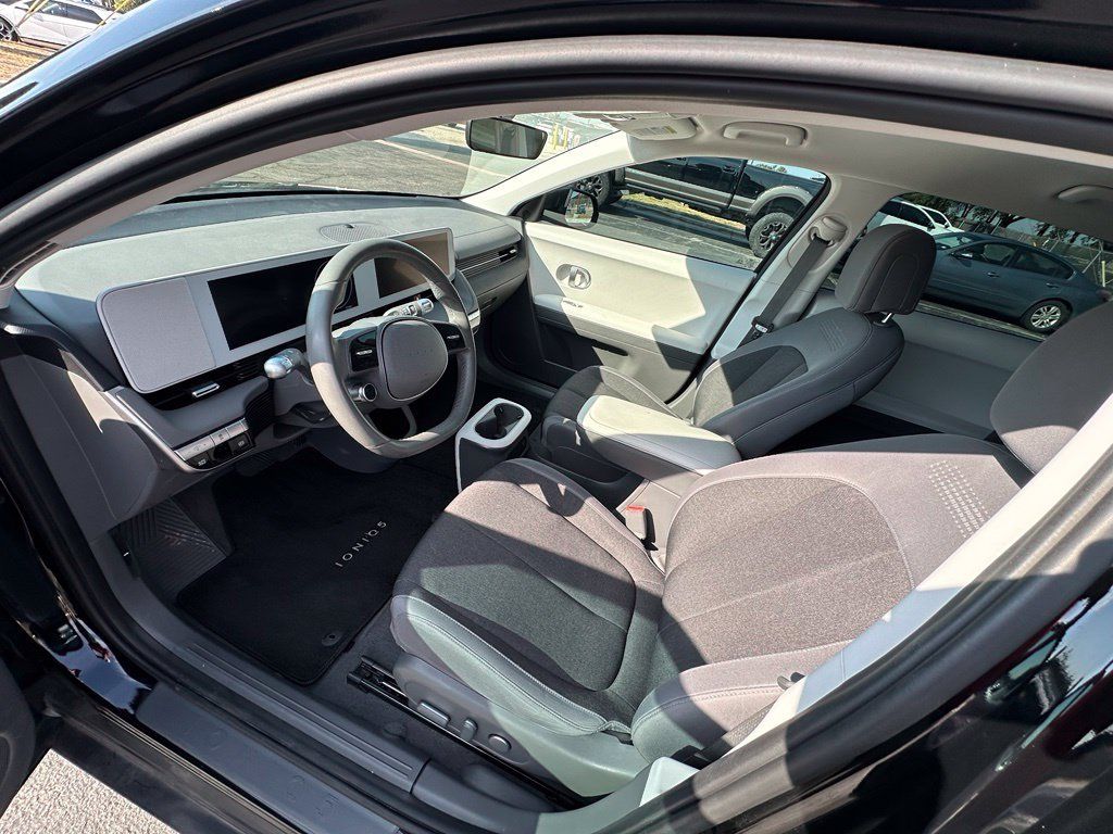 Certified 2024 Hyundai Ioniq 5 SE RWD image 8