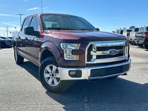 Used 2015 Ford F150 XLT image 1