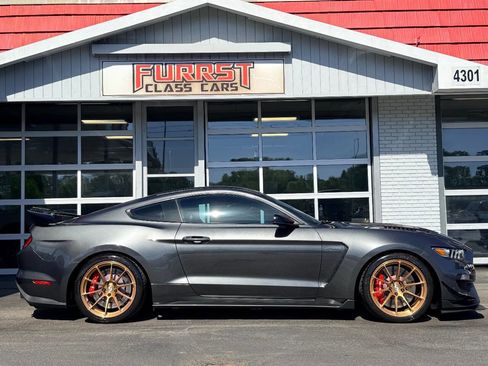 Used 2019 Ford Mustang Shelby GT350R w/ GT350R Equipment Group 920A image 7