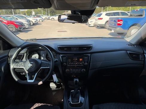 Used 2020 Nissan Rogue S FWD image 24