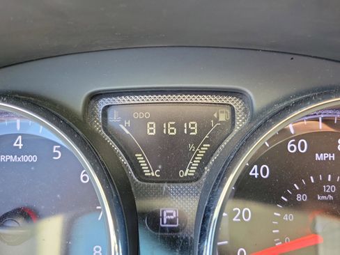 Used 2015 Nissan Versa SV image 23