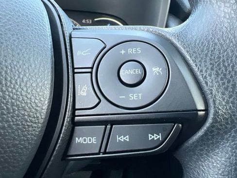 Used 2025 Toyota RAV4 XLE w/ Convenience Package AWD/4WD image 22