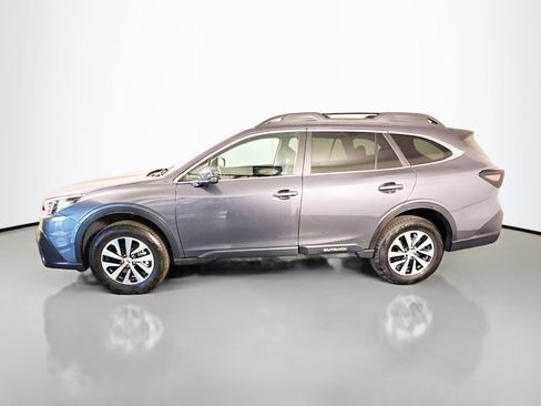 Used 2022 Subaru Outback Premium AWD/4WD image 6
