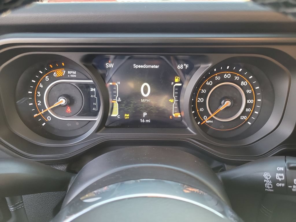 New 2026 Jeep Wrangler Unlimited Sahara AWD/4WD image 35
