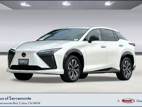 Used 2025 Lexus RZ 300e image 1