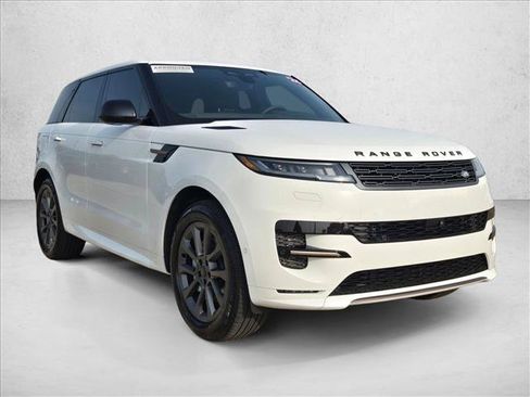 Used 2026 Land Rover Range Rover Sport Dynamic SE AWD/4WD image 3