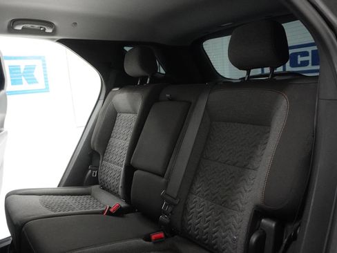 Used 2024 Chevrolet Equinox LT image 39