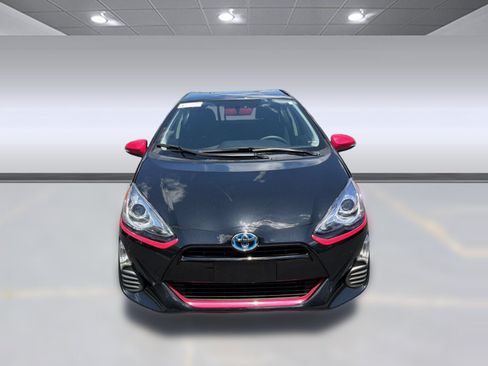 Used 2016 Toyota Prius C Persona Series FWD image 6