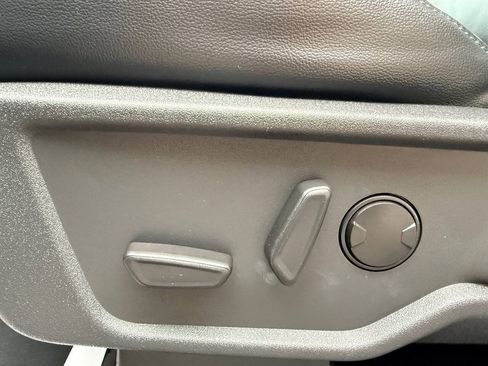 Used 2023 Ford Bronco Wildtrak AWD/4WD image 19