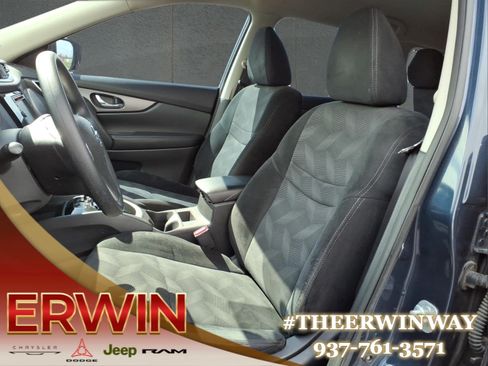Used 2016 Nissan Rogue S AWD/4WD image 12