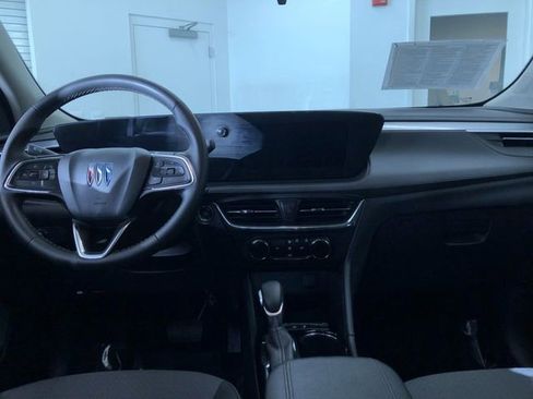 Used 2025 Buick Encore GX Preferred image 18