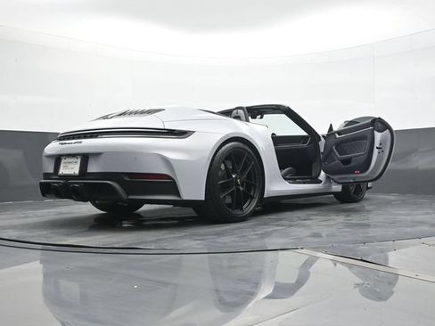 Certified 2026 Porsche 911 Carrera GTS RWD image 23
