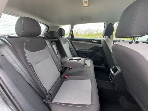 Used 2024 Volkswagen Taos S FWD image 20