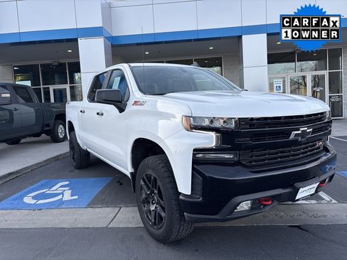Used 2022 Chevrolet Silverado 1500 LT Trail Boss w/ Convenience Package II image 7