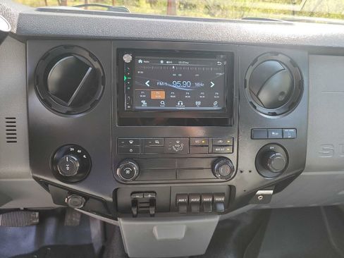 Used 2014 Ford F250 XL w/ Power Equipment Group image 22