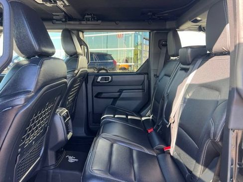Used 2025 Ford Bronco Big Bend w/ Black Diamond Package AWD/4WD image 19
