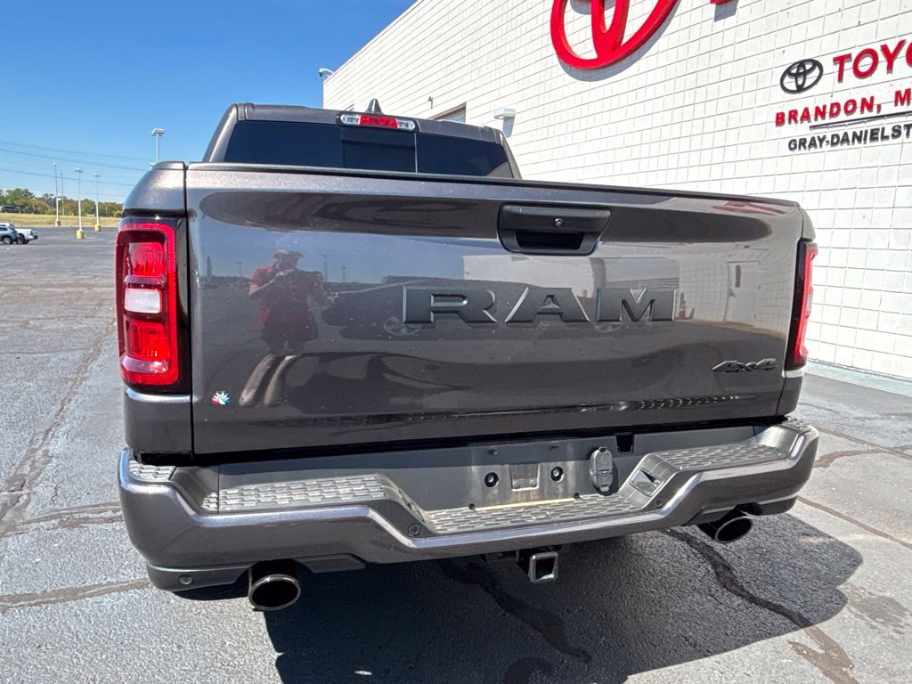 Used 2026 RAM 1500 Express AWD/4WD image 30