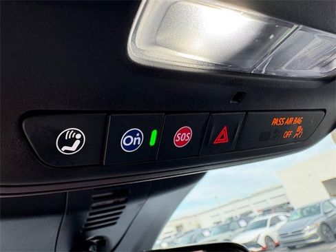 Used 2025 GMC Acadia Elevation image 18