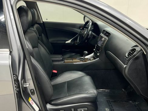 Used 2013 Lexus IS 250 AWD w/ Premium Pkg image 33