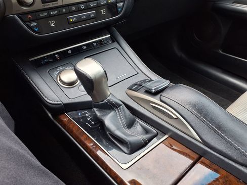 Used 2016 Lexus ES 350 w/ Luxury Package w/Wood Trim FWD image 27