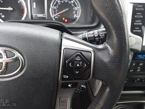 Used 2021 Toyota 4Runner Limited AWD/4WD image 19