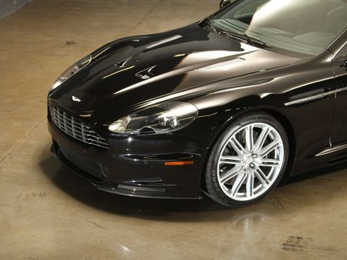 Used 2009 Aston Martin DBS Coupe RWD image 7