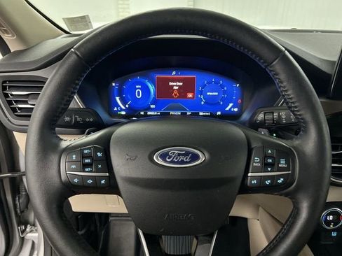 Used 2020 Ford Escape Titanium AWD/4WD image 11