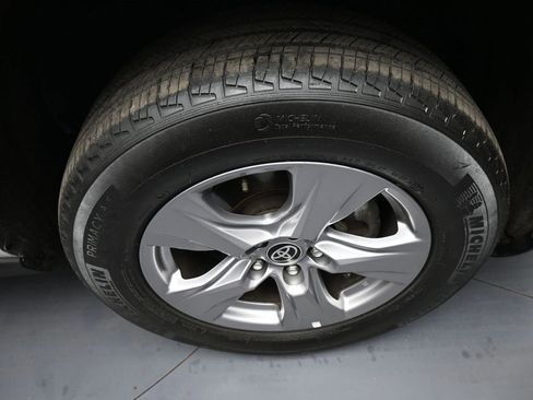 Certified 2022 Toyota RAV4 XLE image 13