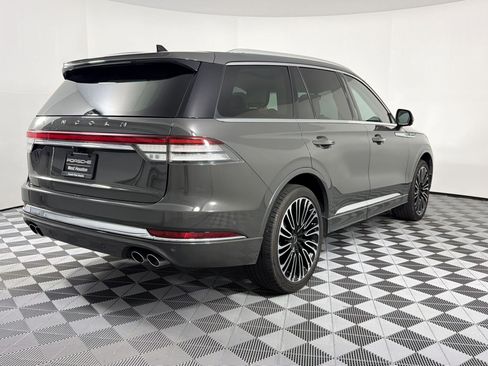 Used 2023 Lincoln Aviator Black Label AWD/4WD image 9
