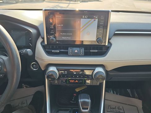 Used 2019 Toyota RAV4 Limited w/ Cold Weather Package FWD image 25