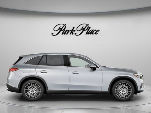 Used 2026 Mercedes-Benz GLC 300 image 26