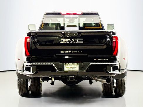 Used 2026 GMC Sierra 3500 Denali Ultimate image 7