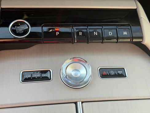 New 2026 Lincoln Navigator Reserve AWD/4WD image 35