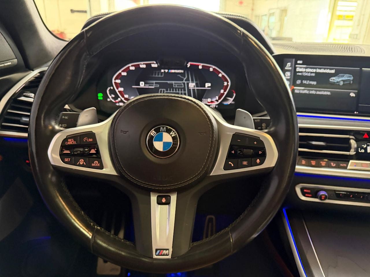 Used 2022 BMW X7 M50i w/ Dynamic Handling Package AWD/4WD image 35