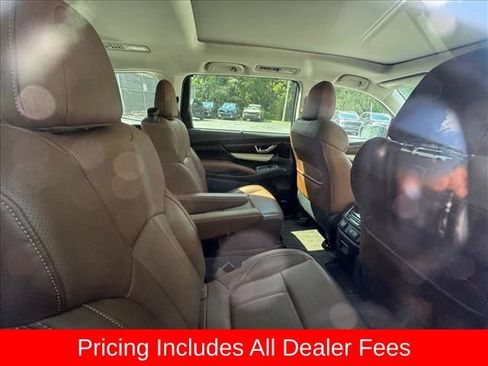 Used 2020 Subaru Ascent Touring w/ Popular Package #2 AWD/4WD image 4