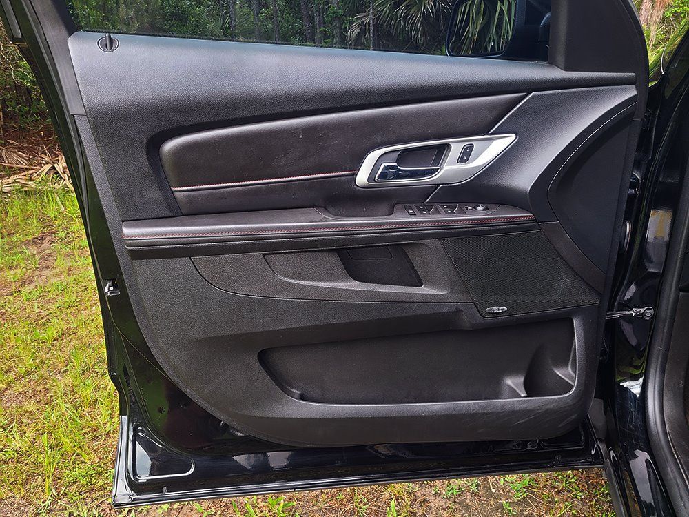 Used 2015 GMC Terrain SLT FWD image 25