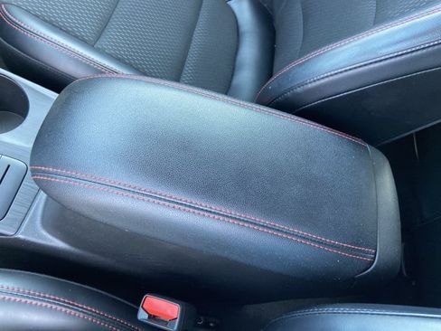 Used 2025 Ford Escape ST-Line FWD image 43