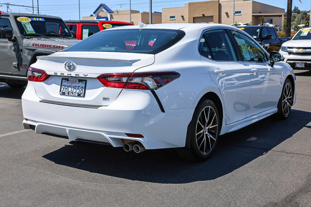 Used 2023 Toyota Camry SE FWD image 22
